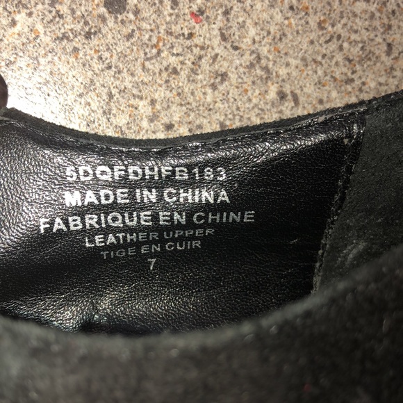 Denver’s Hayes suede putter leather inner booties - Picture 5 of 6